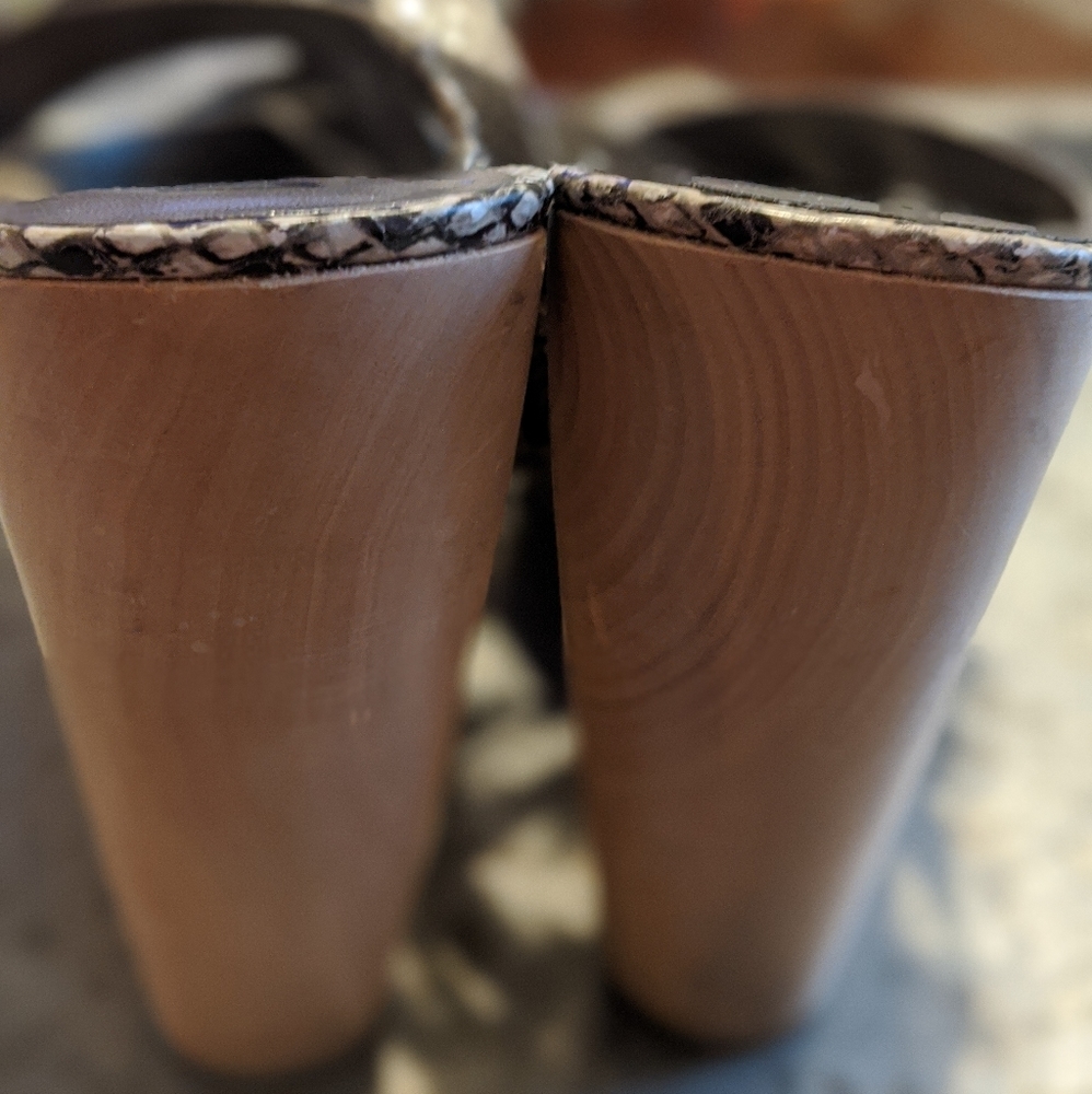 DKNYC High Heels / Wedges - Picture 5 of 10